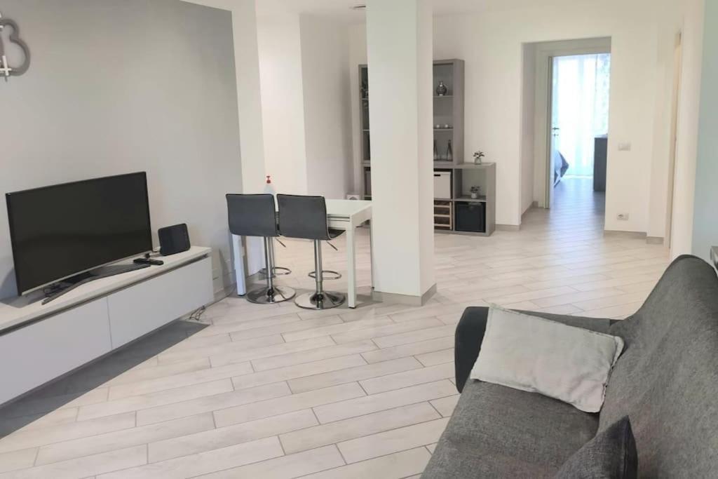 밀라노 Ampio Bilocale In Zona Porta Vittoria / Corso Lodi 아파트 외부 사진